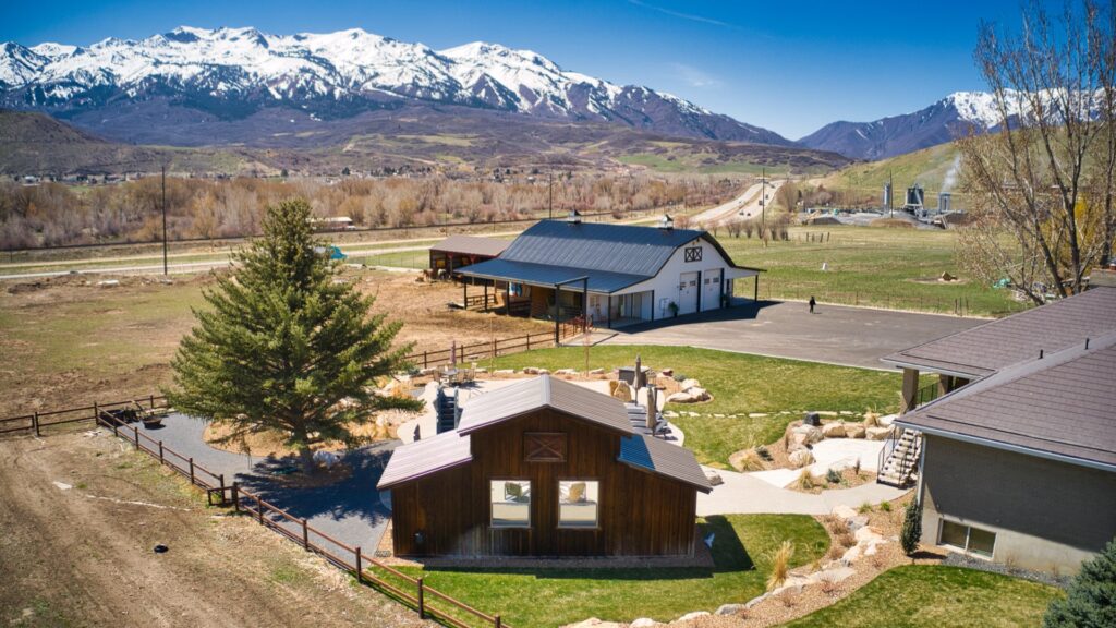 Pole Barn Accessory Dwelling Units Beehive Buildings