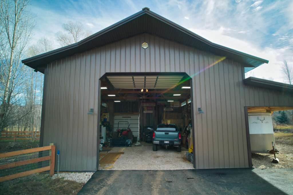 What Is a Flying Gable and Bird’s Peak? - Beehive Buildings